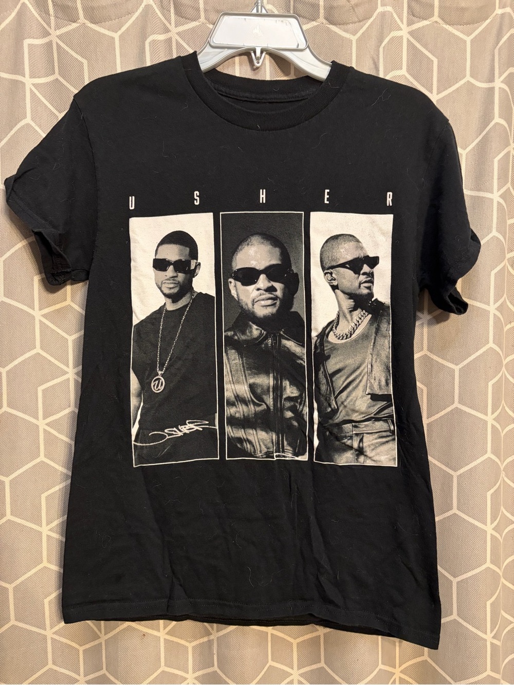Usher Black Graphic Short Sleeve Men’s T-Shirt